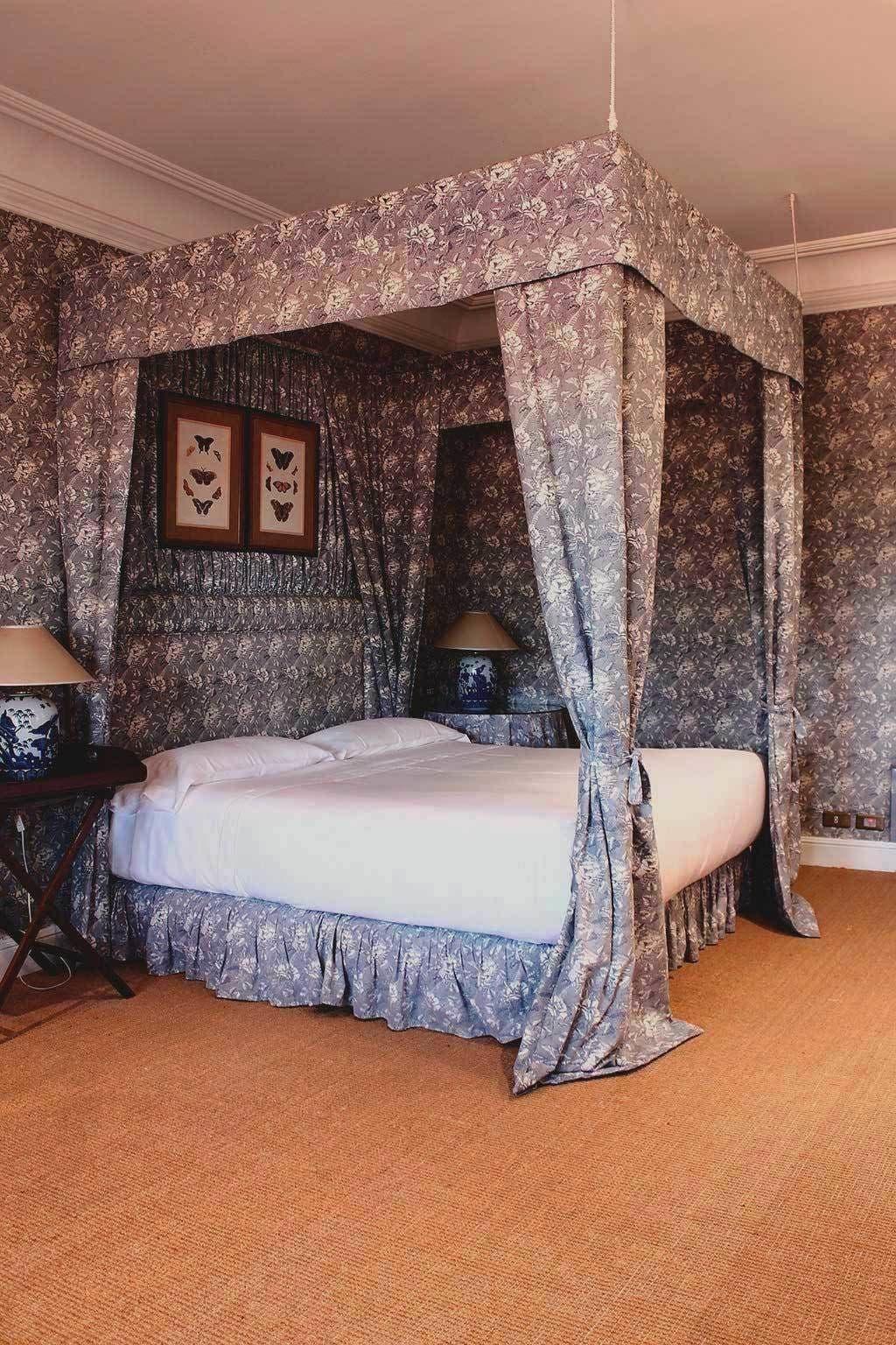 Landa Hotel Burgos Exterior photo A bedroom at the hotel