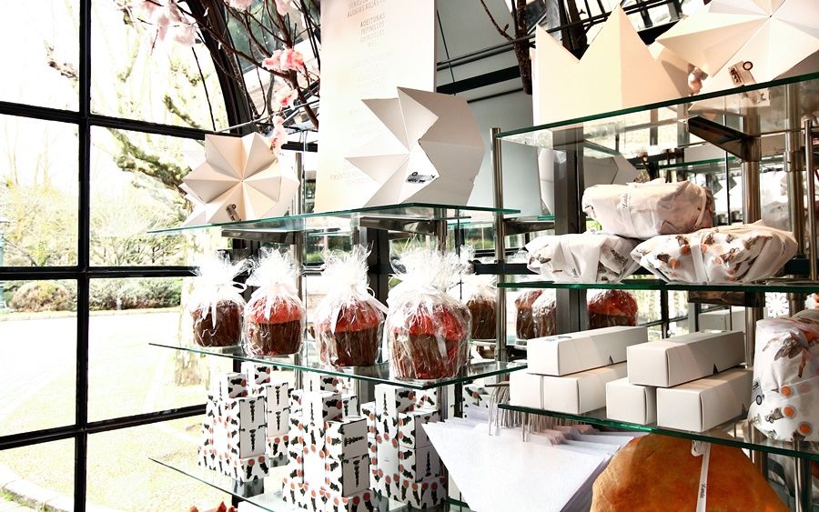 Landa Hotel Burgos Exterior photo A display of chocolate truffles