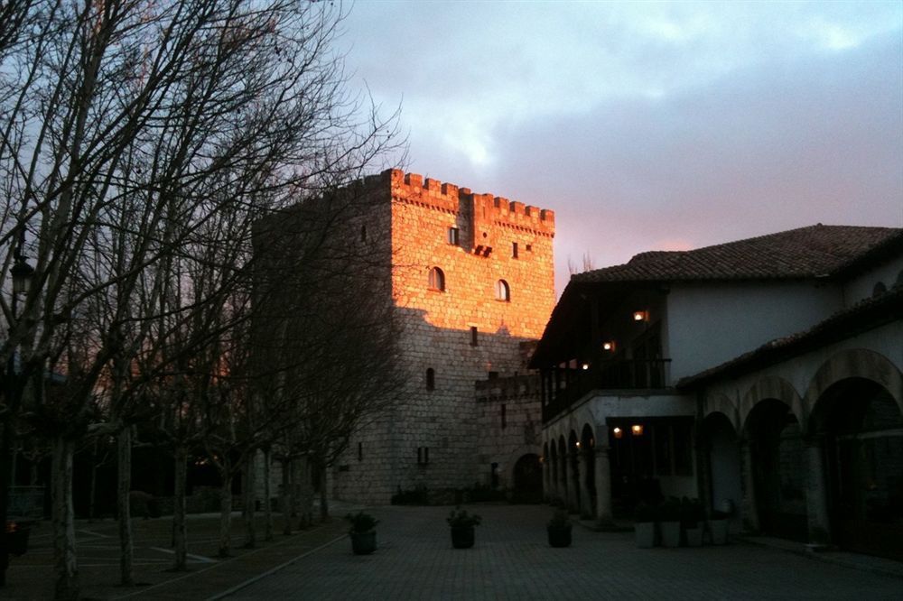 Landa Hotel Burgos Exterior photo The Despot Stefan Tower