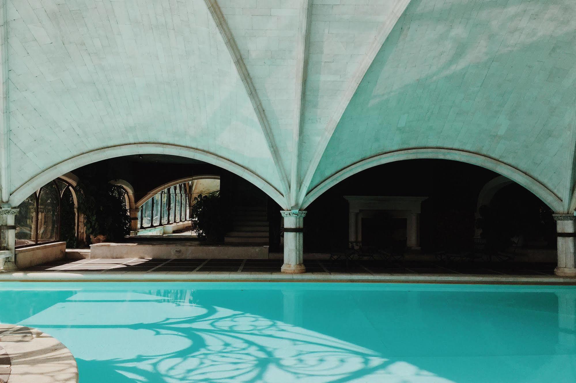 Landa Hotel Burgos Exterior photo The swimming pool